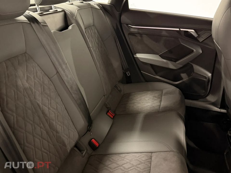 Audi A3 30 TDI S line