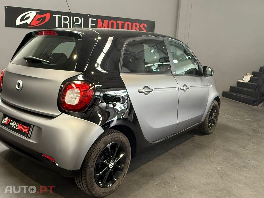 Smart ForFour Outro