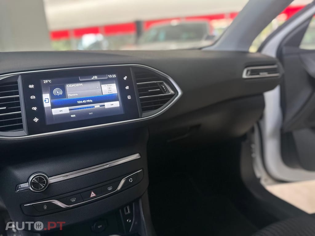 Peugeot 308 1.6 BlueHDi Style