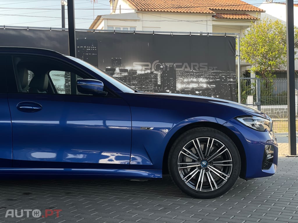 BMW 330 e Touring Pack M Auto