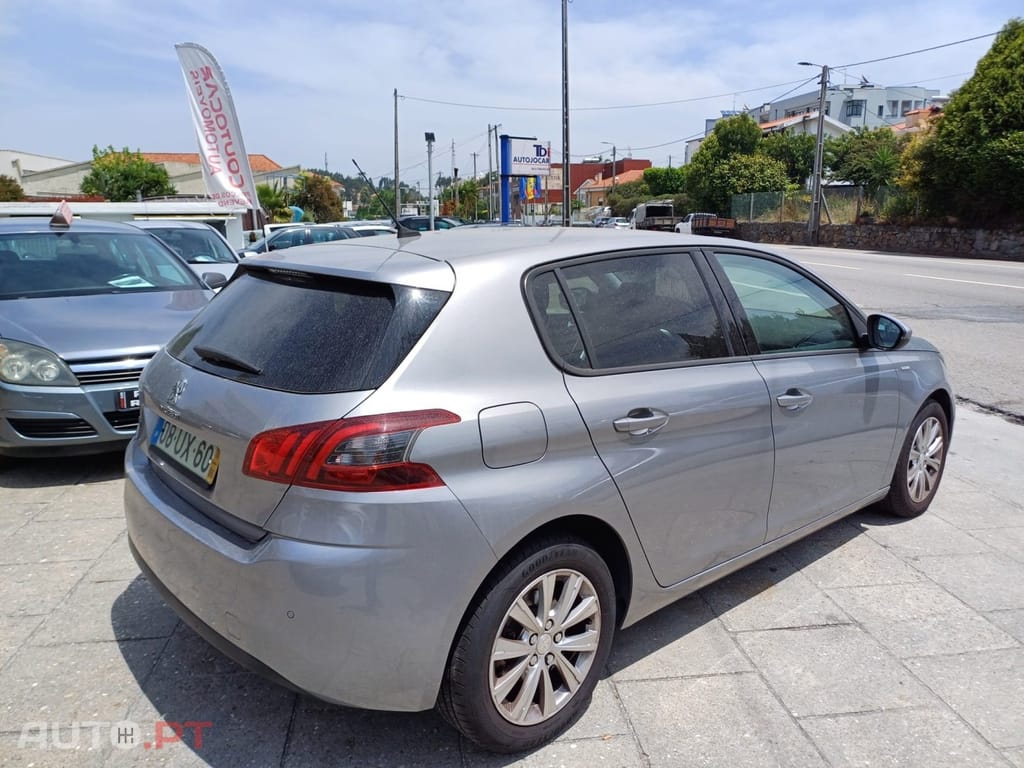 Peugeot 308 1.5 BlueHDi Style