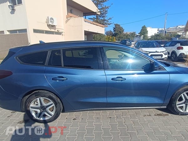 Ford Focus SW 1.0 EcoBoost Connected