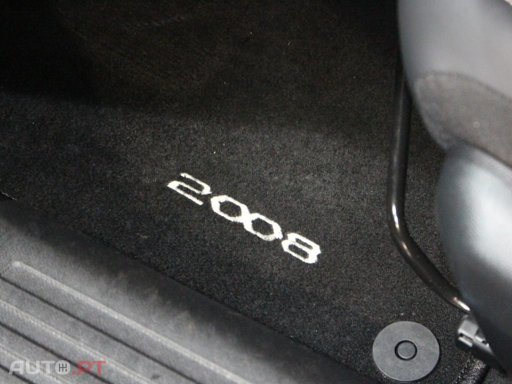 Peugeot 2008 1.2 PureTech Allure Pack EAT8