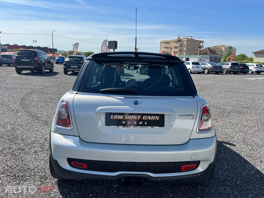 MINI Cooper S Camden Edition