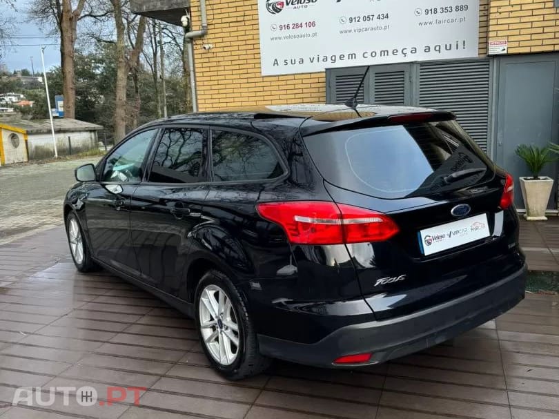 Ford Focus SW 1.0 EcoBoost TITANIUM — fotografia 6