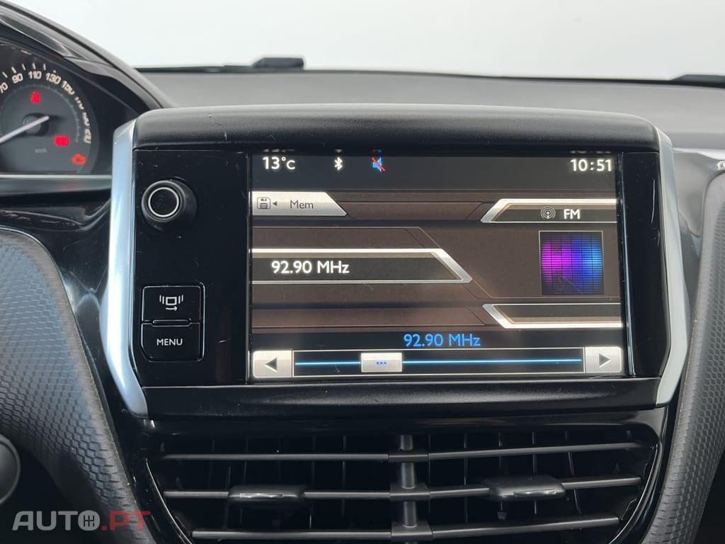 Peugeot 2008 1.2 PureTech Allure