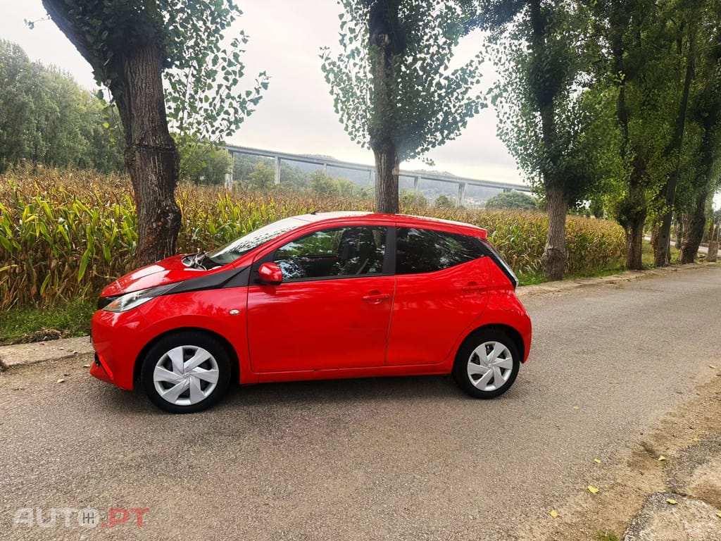 Toyota Aygo 1.0 X-Play+AC+X-Touch