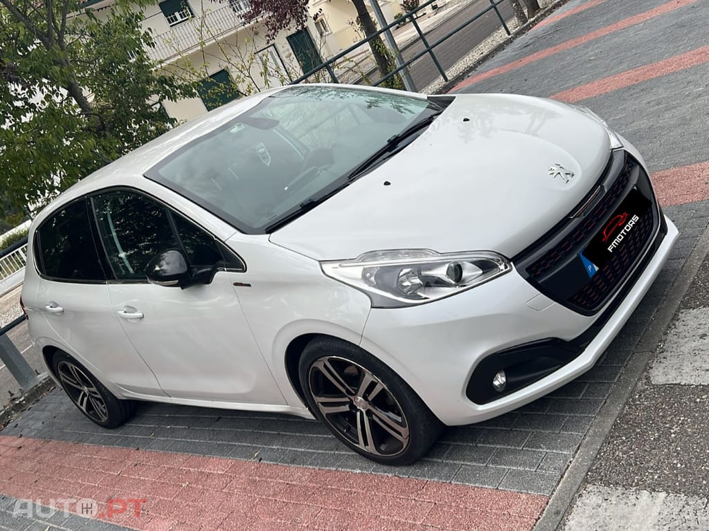 Peugeot 208 GT LINE