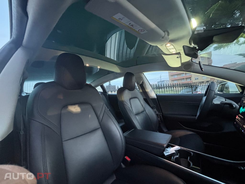 Tesla Model 3 Standard Range Plus RWD