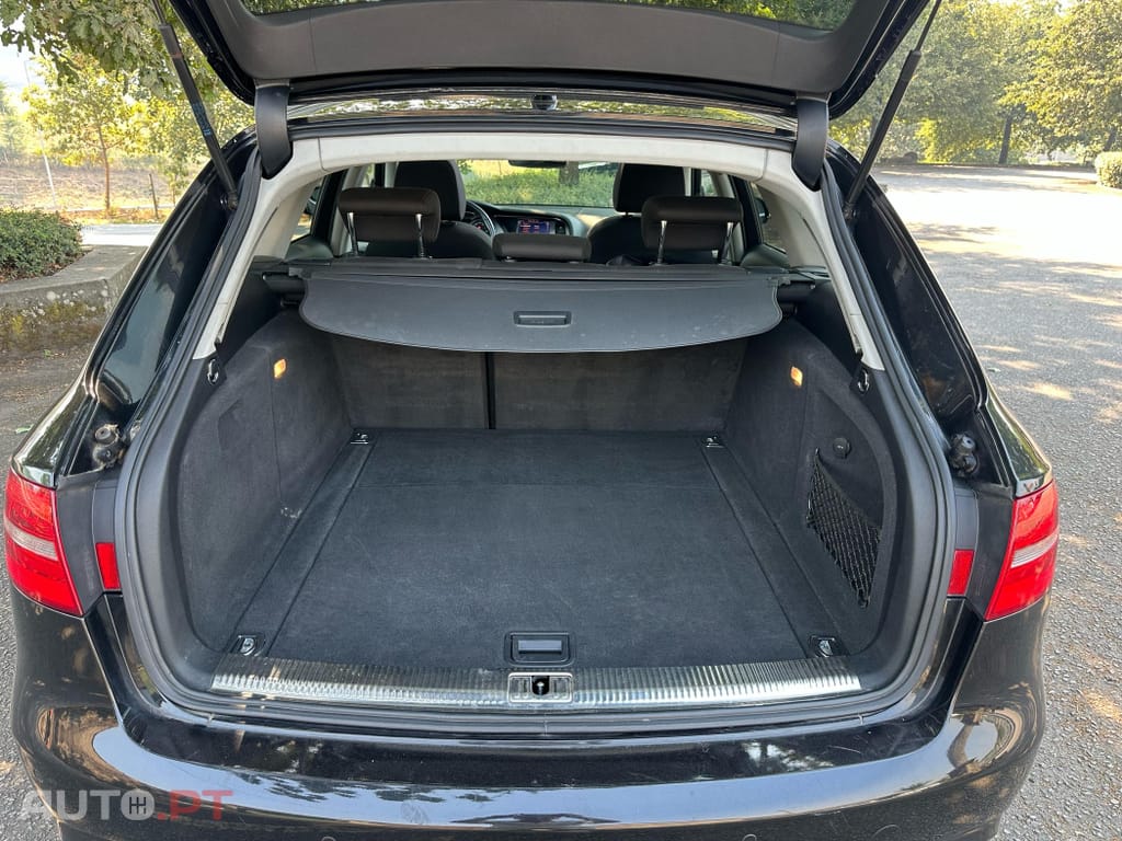Audi A4 Avant 2.0 TDi Business Line S-line