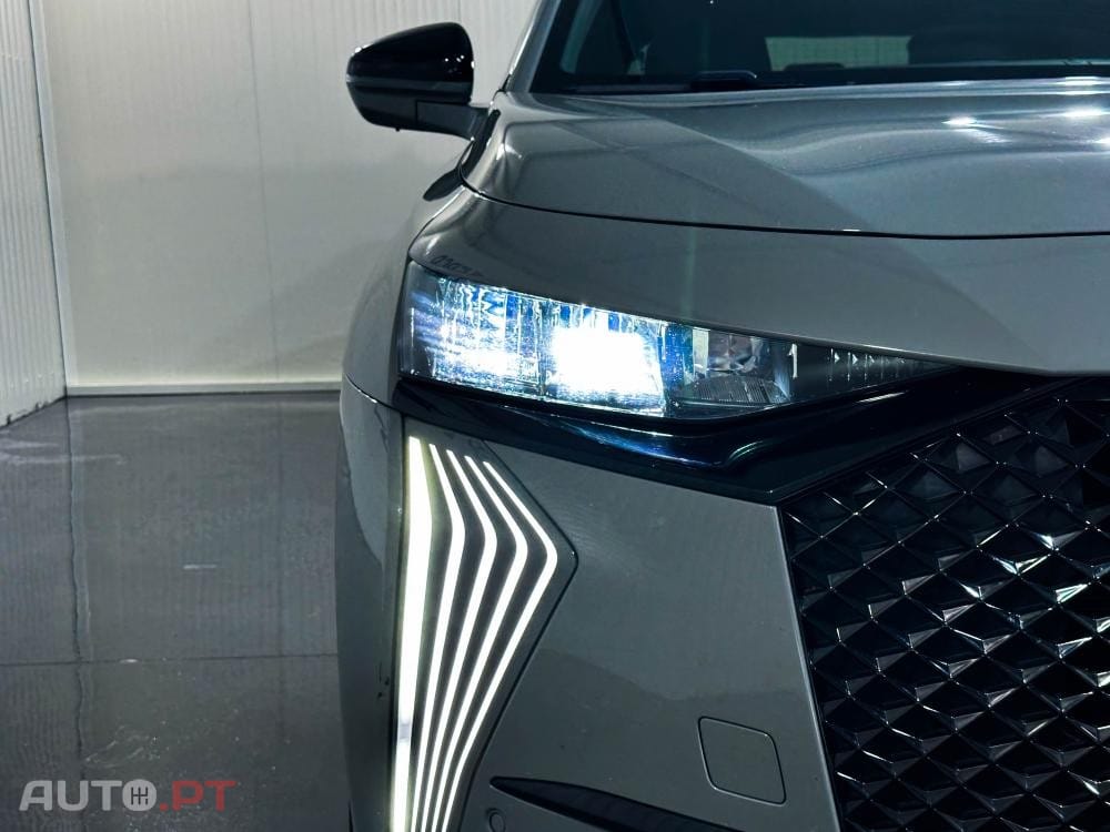 DS DS7 Crossback E-Tense Performance Line EAT8
