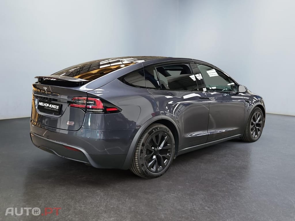 Tesla Model X 100 kWh Dual-Motor Performance Palladium Plaid