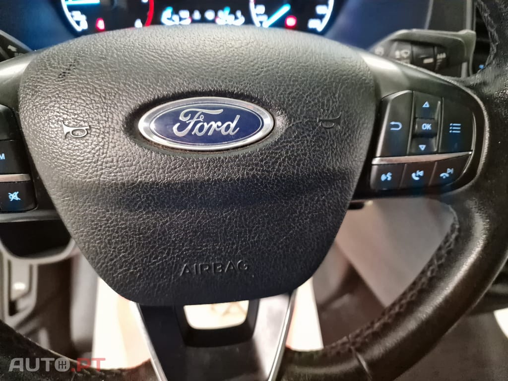 Ford Transit Custom 310L1 2.0 TDCi H1-Tecto Baixo Trend