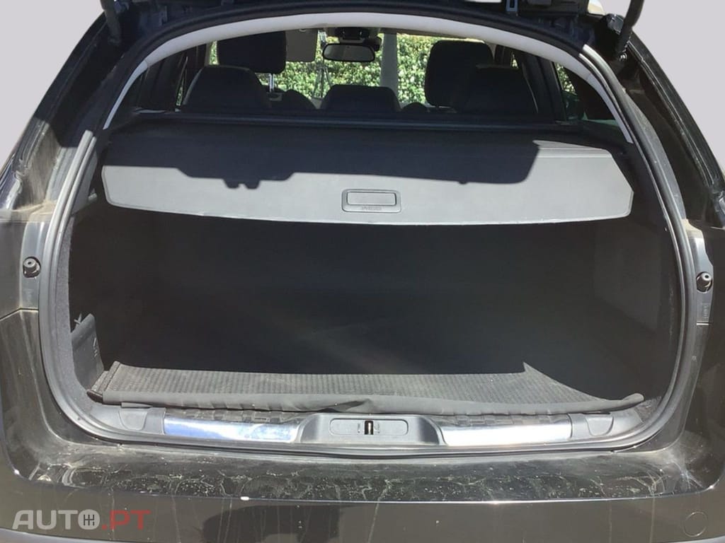 Peugeot 508 RXH Blue-HDi 180CV