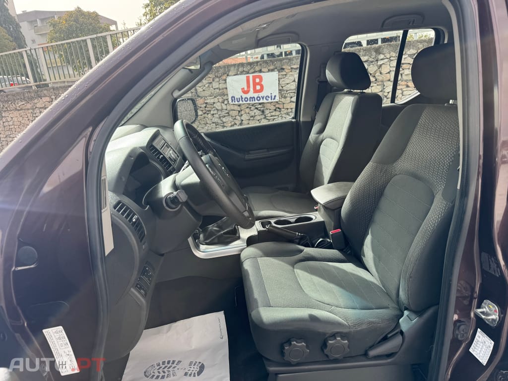 Nissan Navara 2.5 dCi CD LE 4WD