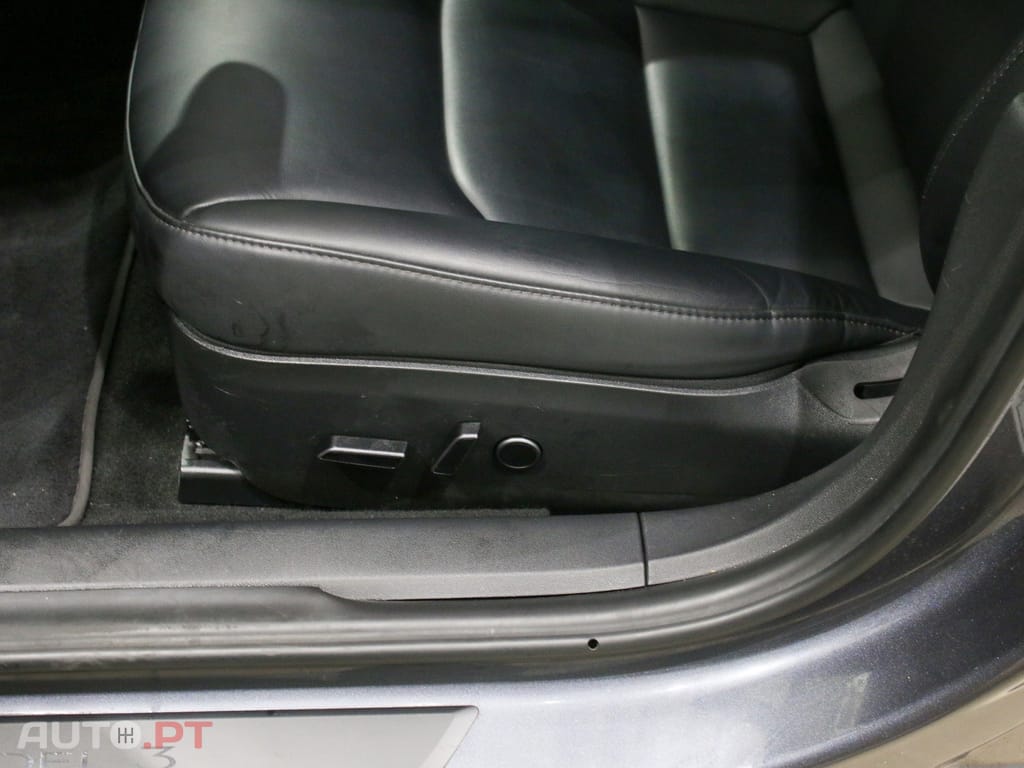 Tesla Model 3 Long Range AWD Dual Motor