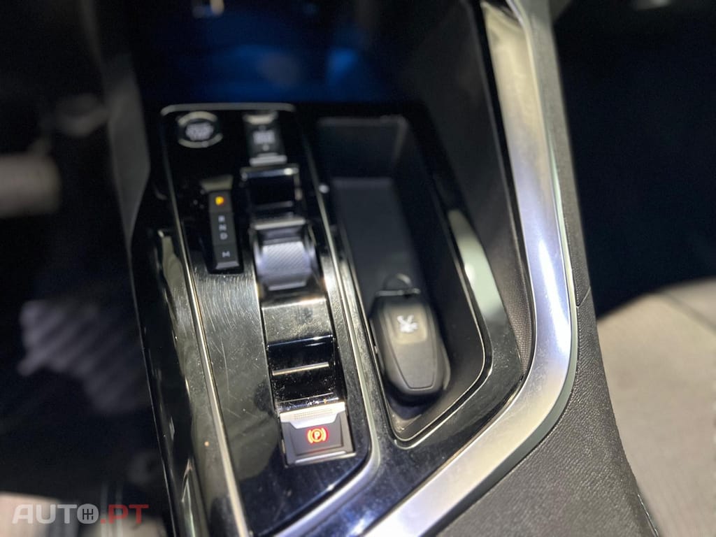 Peugeot 5008 1.5 BlueHDi Allure Pack EAT8