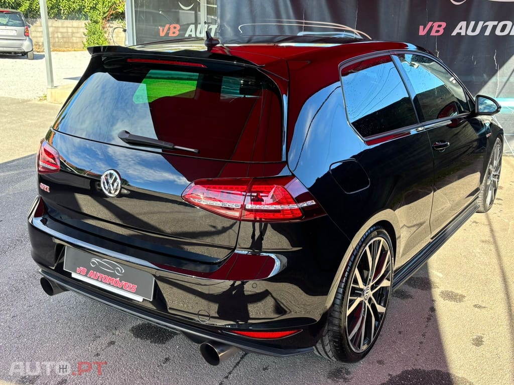 Volkswagen Golf 2.0 TSi GTi DSG Performance
