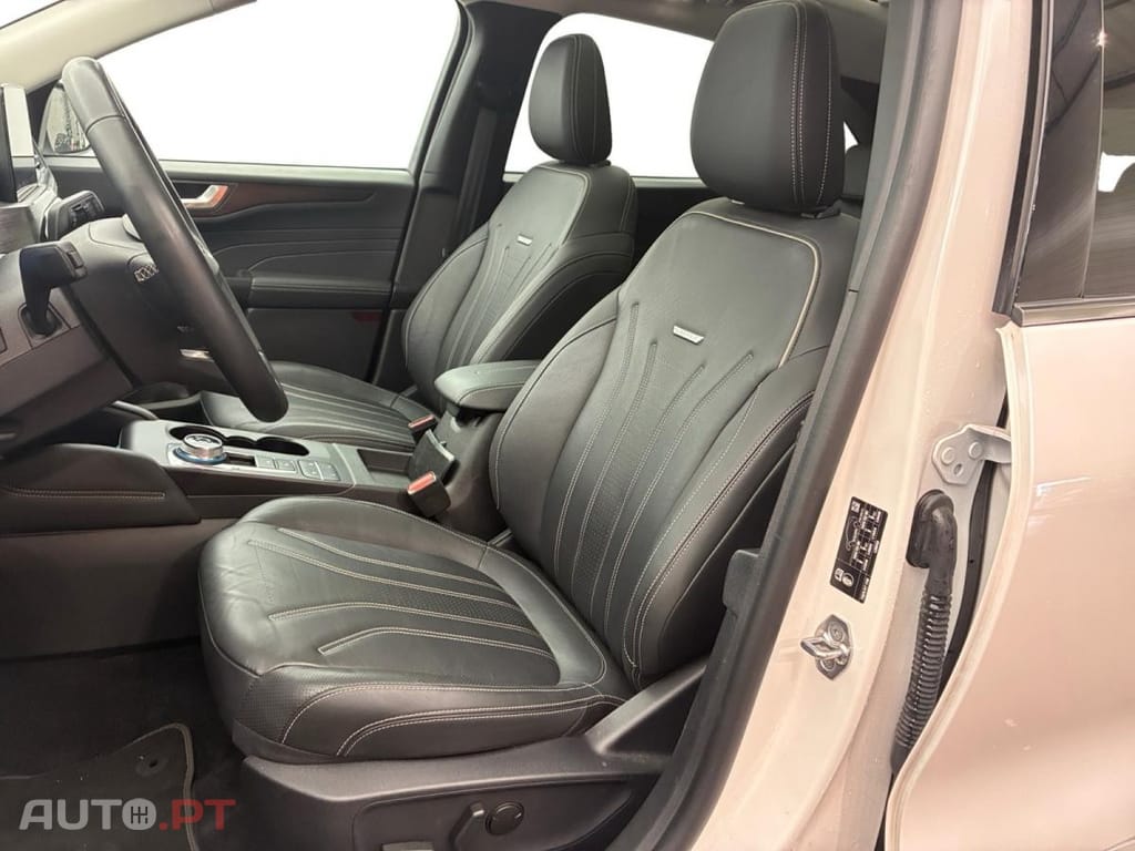 Ford Kuga 2.5 FHEV Vignale