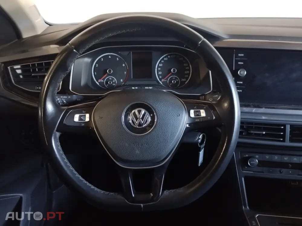 Volkswagen Polo 1.0 TSI R-LINE