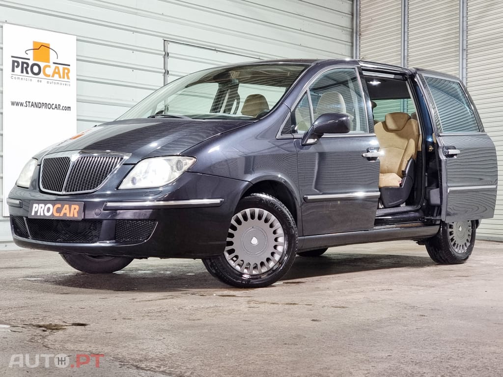 Lancia Phedra 2.2 JTD