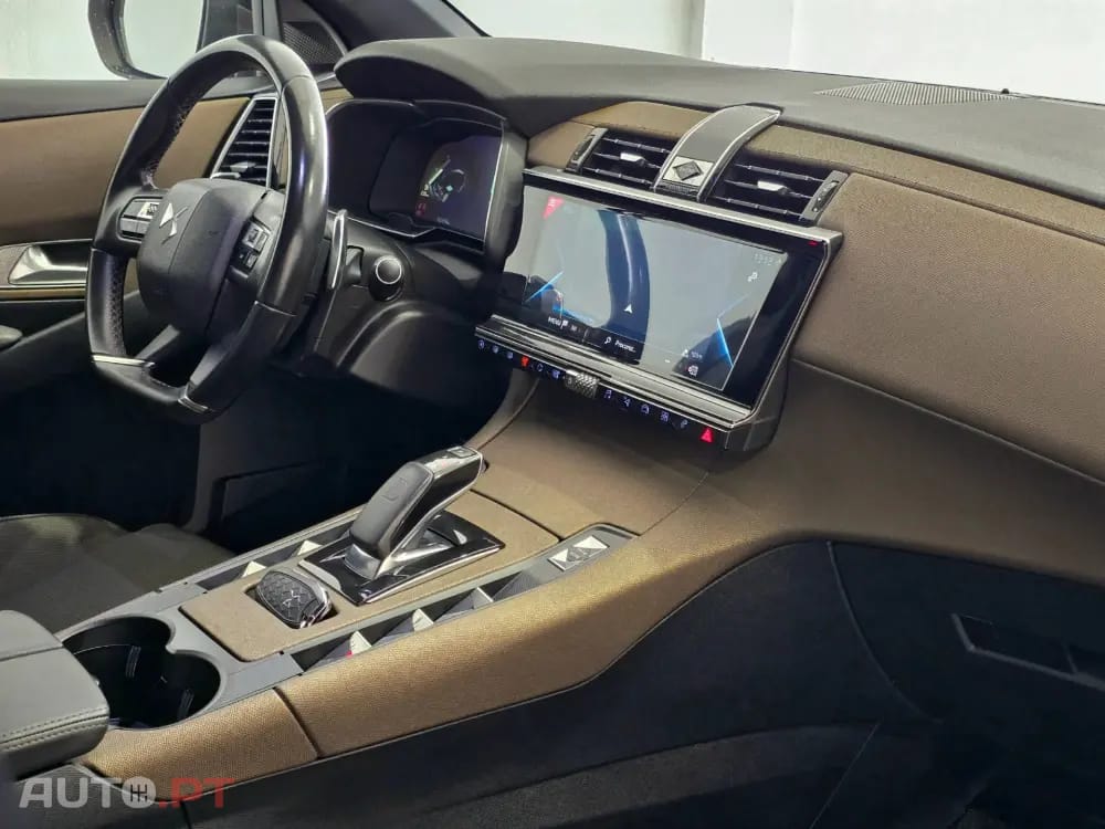 DS DS7 Crossback E-Tense Bastille+ EAT8
