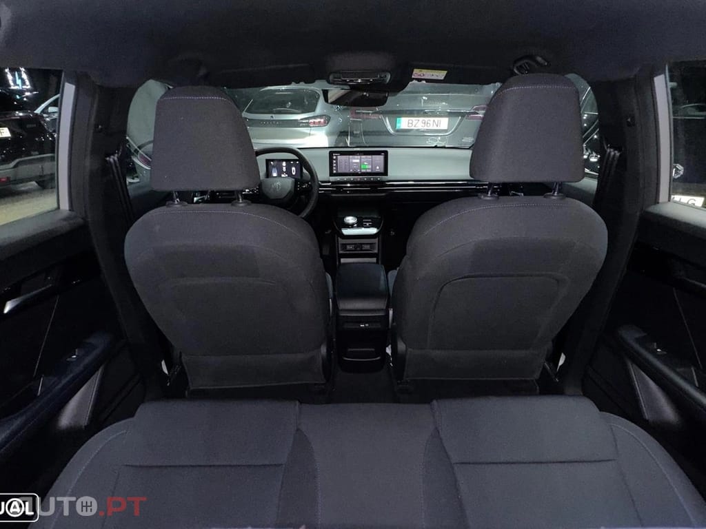 MG MG4 51 kWh Standard