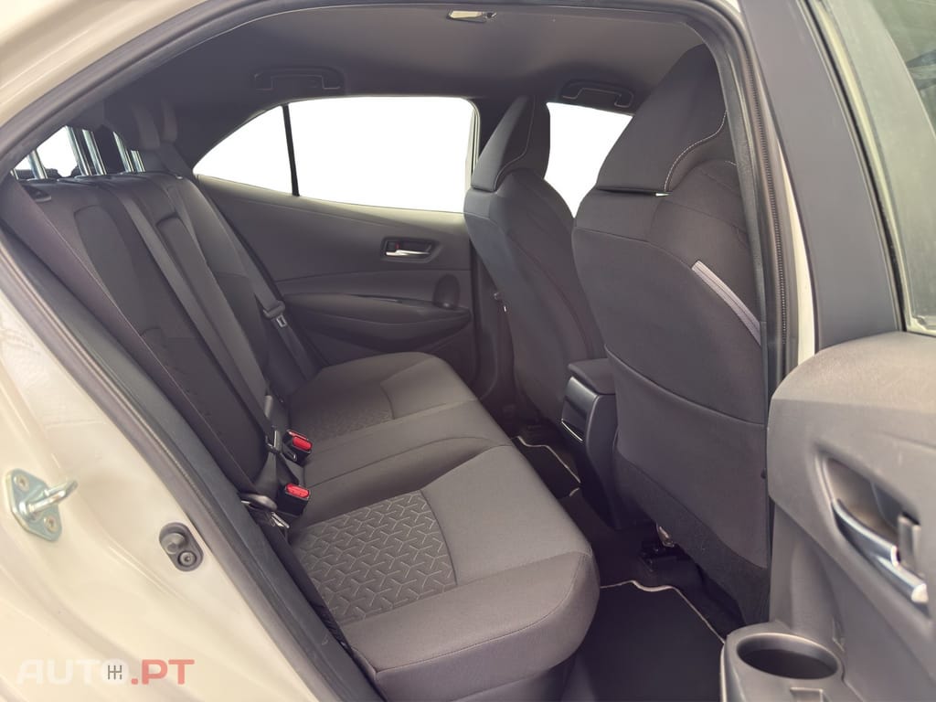 Toyota Corolla 1.8 Hybrid Active