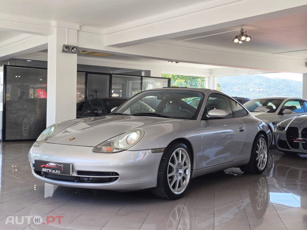Porsche 996 Carrera 4 Coupé