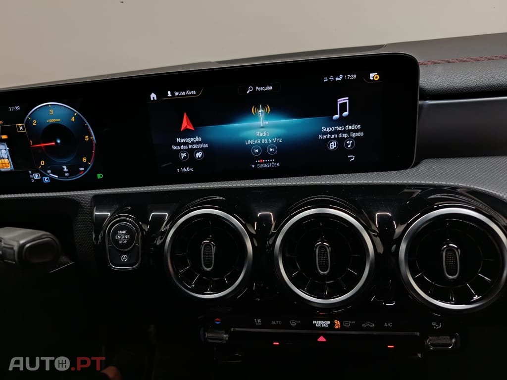 Mercedes-Benz CLA 180 d Shooting Brake AMG Auto