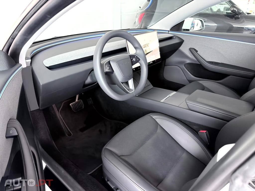 Tesla Model 3 Tração Traseira
