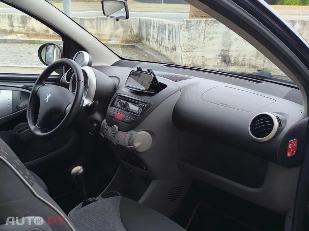Peugeot 107 1.0 Sportium