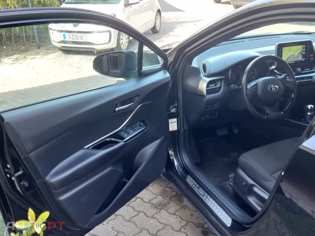 Toyota C-HR 1.8 Hybrid Exclusive