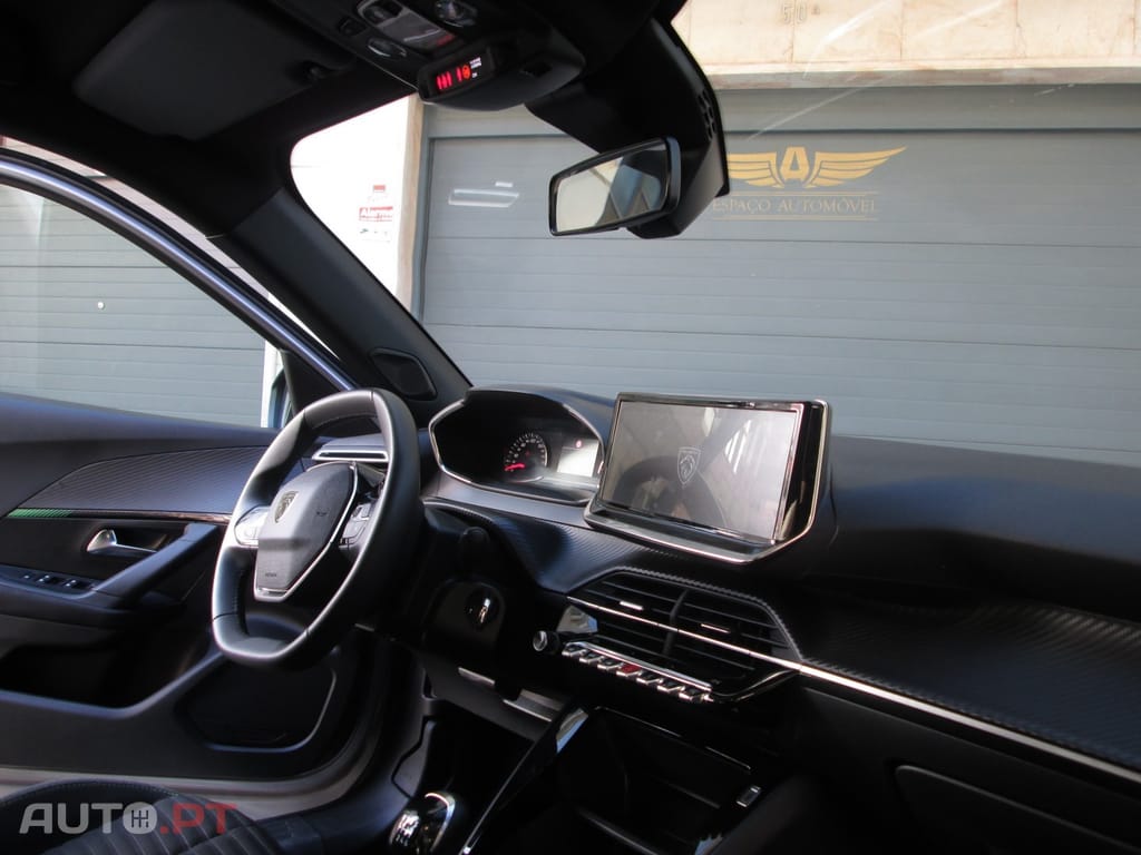 Peugeot 2008 1.2 PureTech Active
