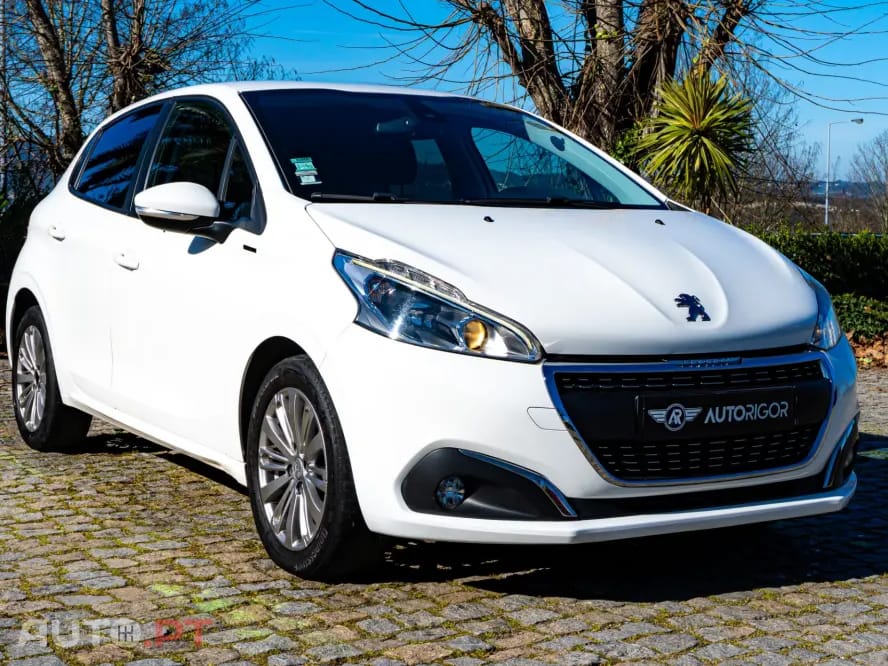 Peugeot 208 1.5 BlueHDi Allure