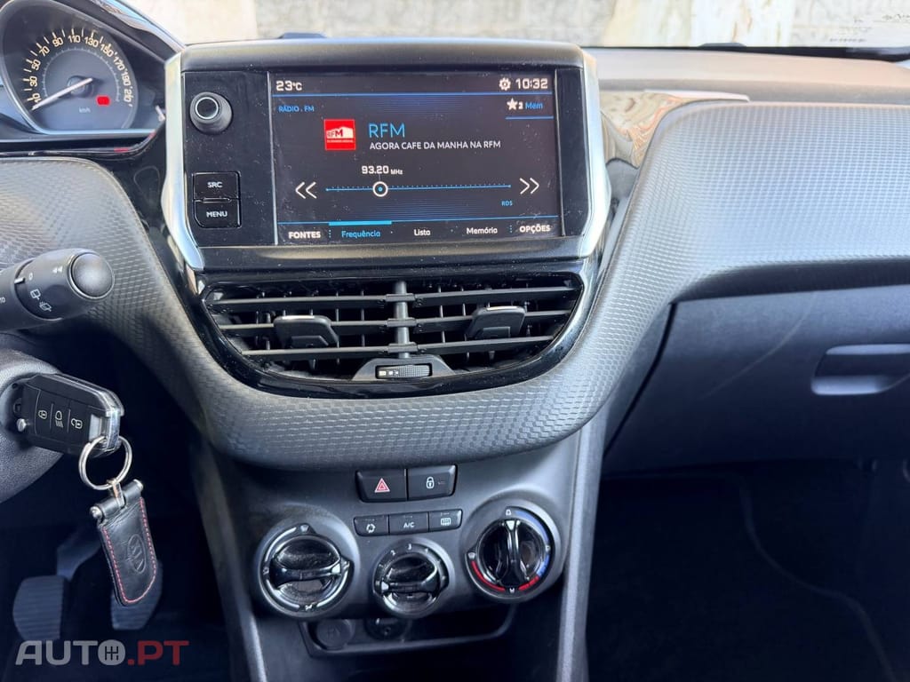 Peugeot 208 1.2 PureTech Style