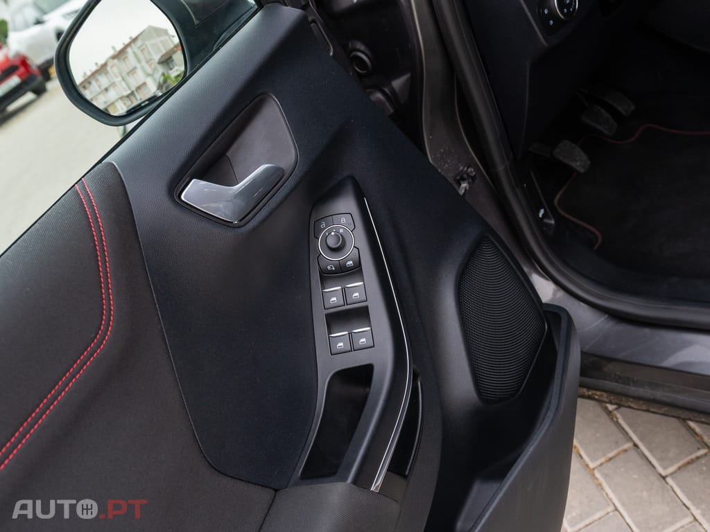 Ford Puma 1.0 EcoBoost MHEV ST-Line