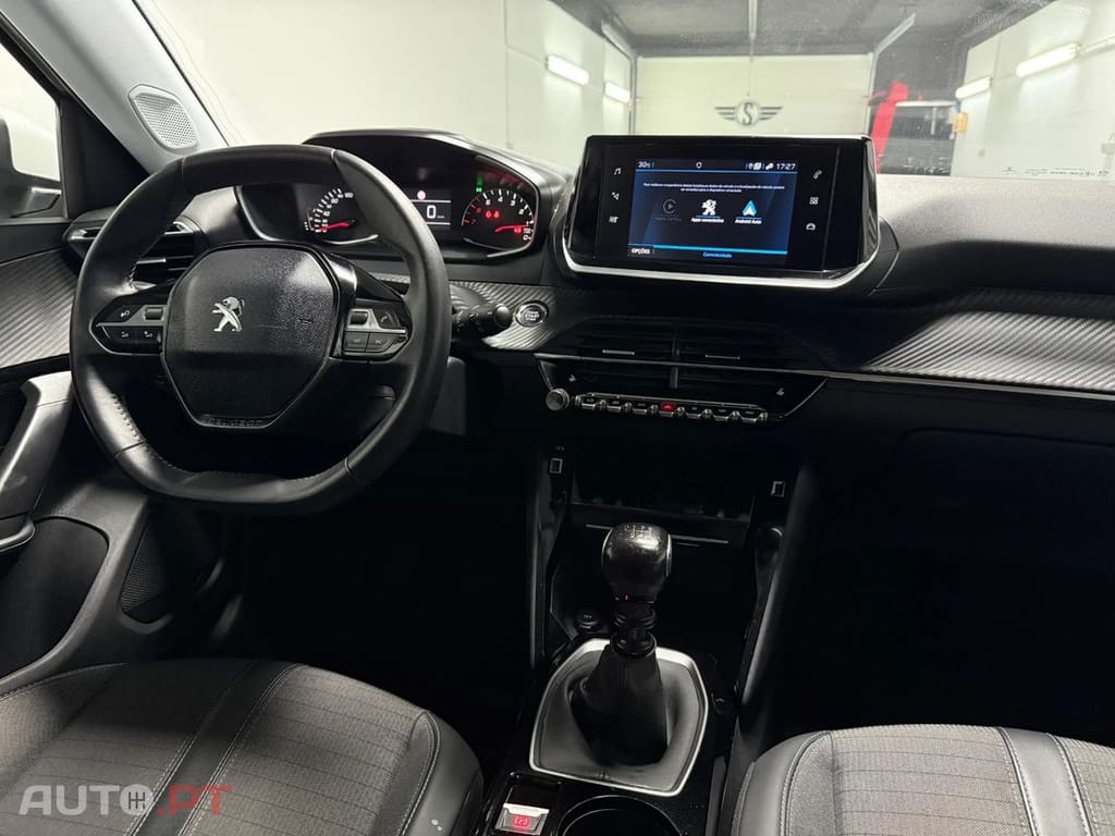 Peugeot 2008 1.2 PureTech Allure