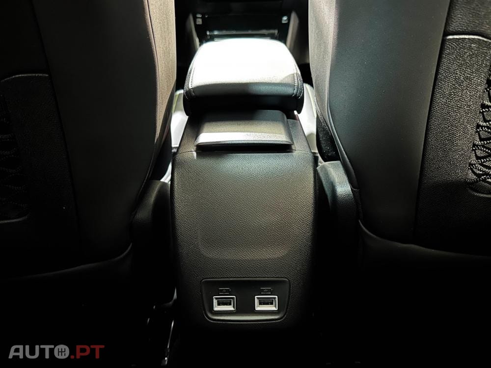 Peugeot E-208 50 kWh GT Pack