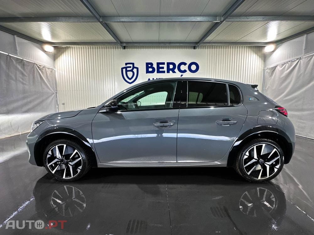 Peugeot E-208 51 kWh GT