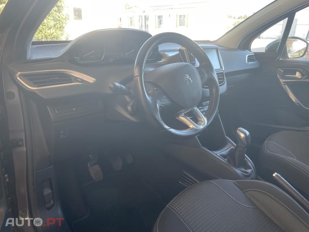 Peugeot 208 1.2 PureTech Allure