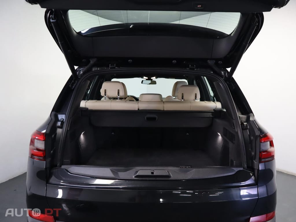BMW X5 xDrive45e Auto