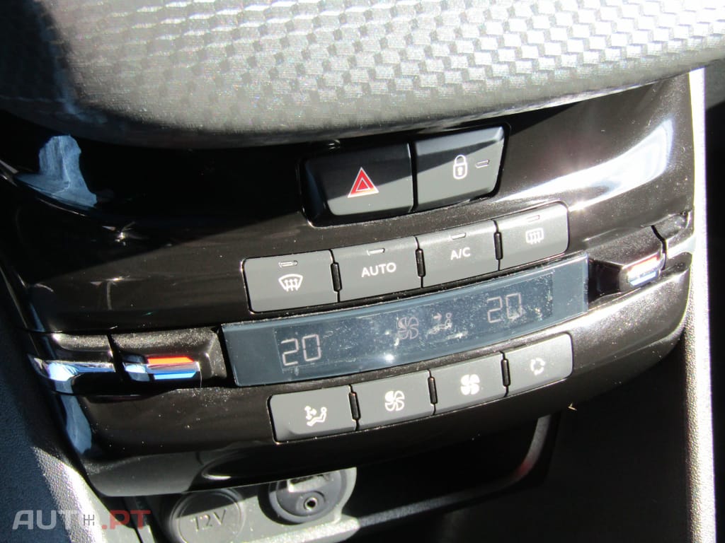 Peugeot 2008 1.5 BlueHDi Allure