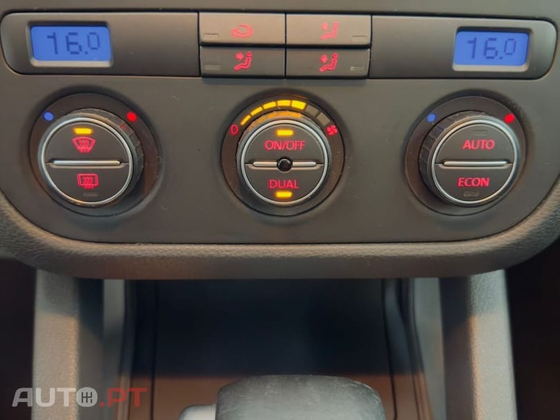 Volkswagen Golf 1.9 TDi Confortline DSG