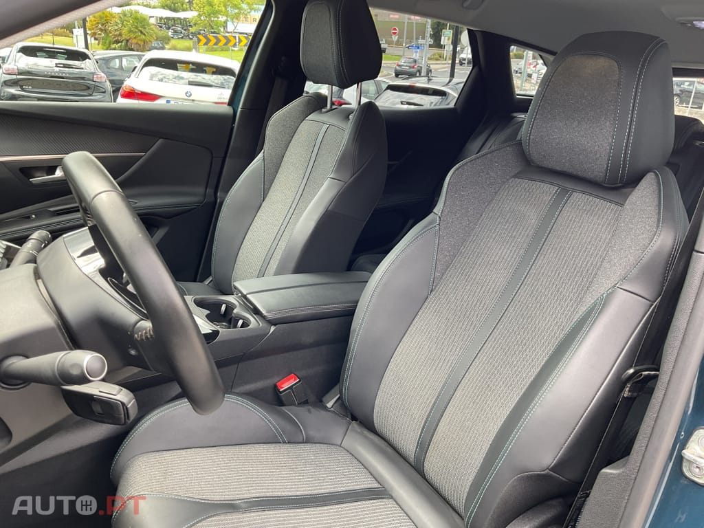 Peugeot 3008 1.5 BlueHDi Active Pack