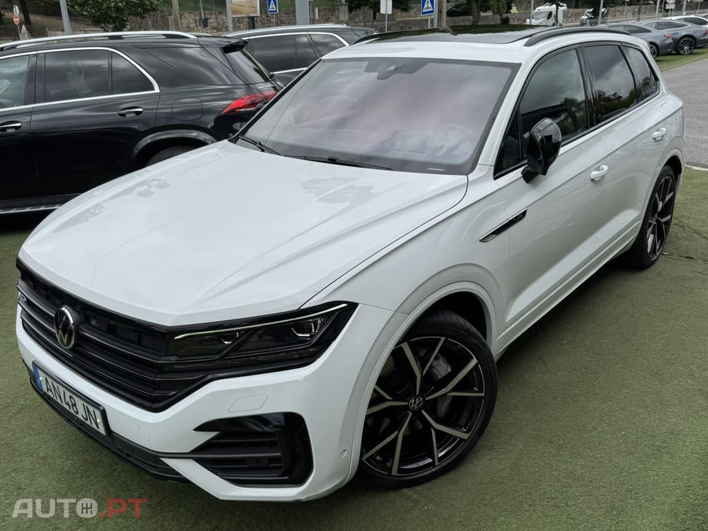Volkswagen Touareg 3.0 TSI e-Hybrid R