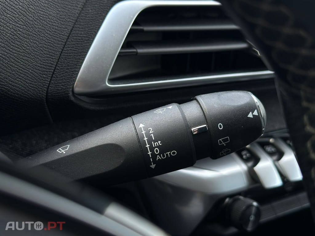 Peugeot 3008 1.5 BlueHDi Allure