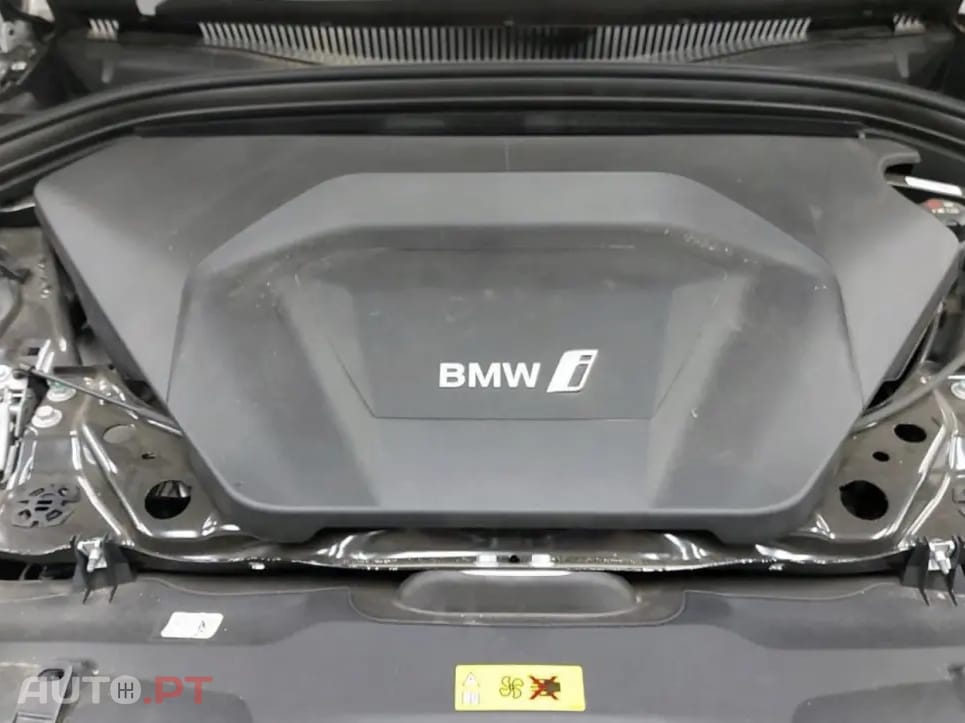 BMW iX2 xDrive30 Pack Desportivo M Pro
