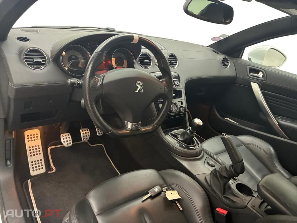 Peugeot RCZ 1.6 200 THP