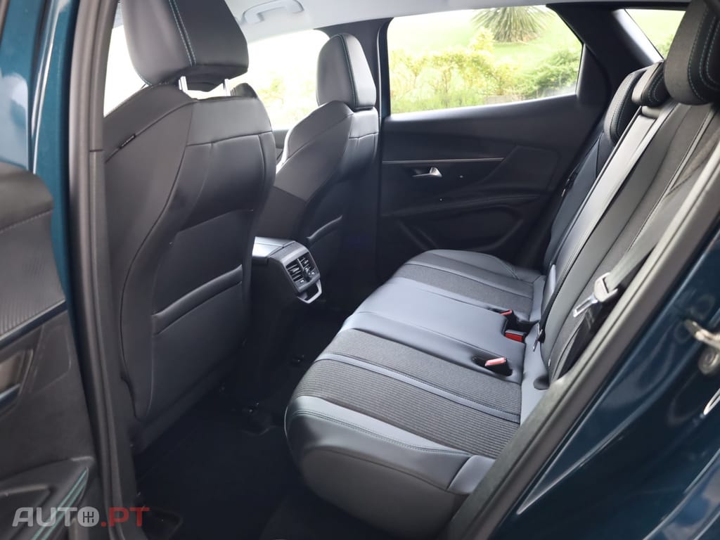 Peugeot 3008 1.2 PureTech Allure EAT8